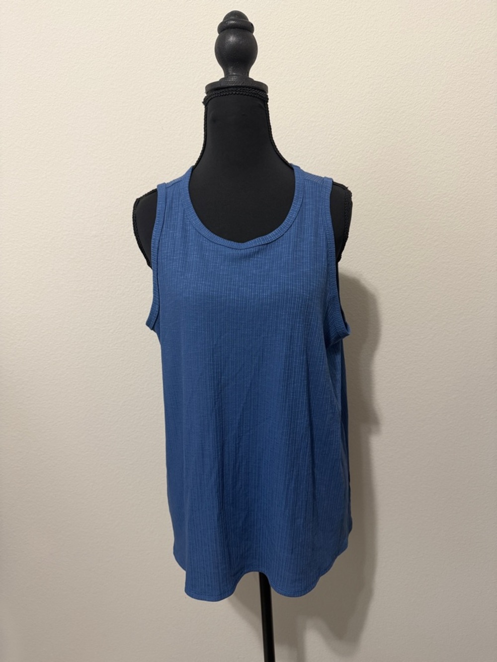 Old Navy Blue Ribbed Scoop Neck Tank